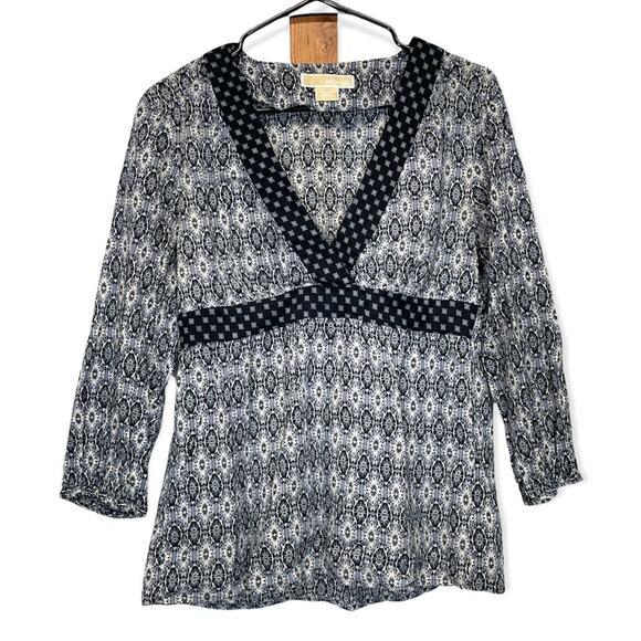 Michael Michael Kors White, Blue & Black‎ Geometric Print Blouse Size M - Picture 1 of 8